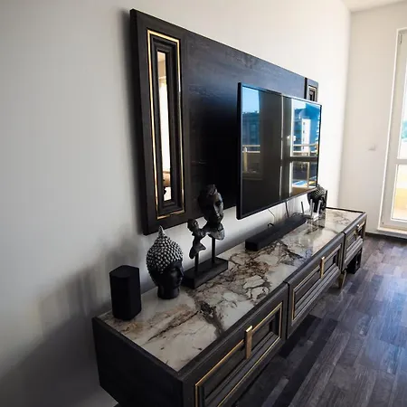 Apartment Modern Spacious 1bd For Two In By Flat Mаnаger