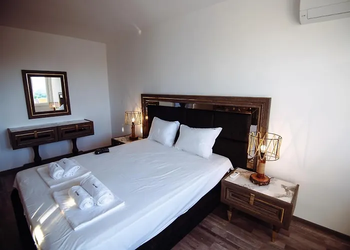 Modern Spacious 1bd For Two In By Flat Mаnаger * نيسيبار